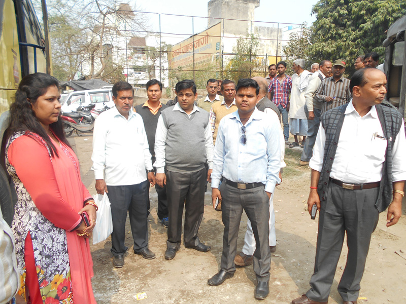 उद्यान विभाग बरेली द्वारा किसानों का भ्रमण रवाना उद्यान विभाग बरेली द्वारा किसानों का भ्रमण रवाना